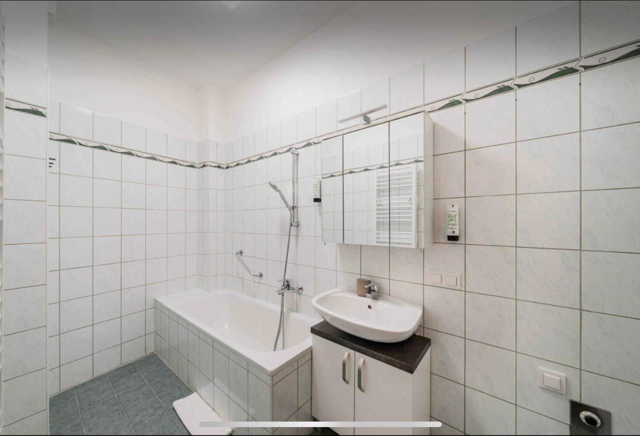 Apartments Next To Schoenbrunn Vienna Luaran gambar
